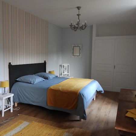Le Figarelou Bed & Breakfast Thiezac Bagian luar foto